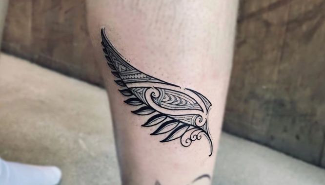 tatuajes maori pequeño pluma