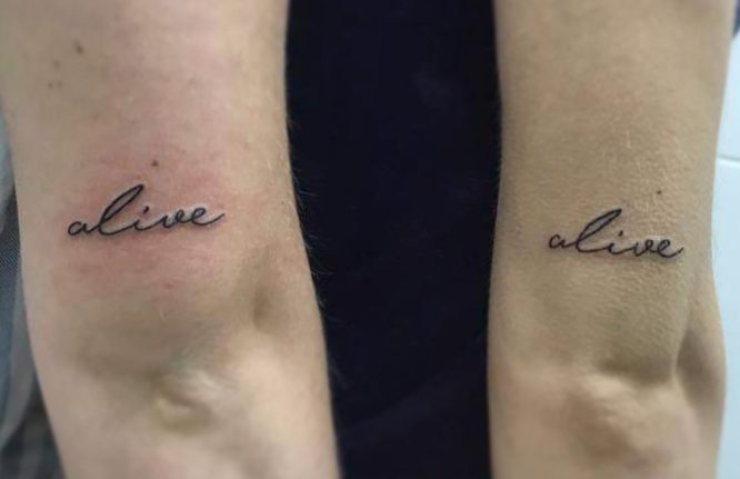 tatuajes amigas alive