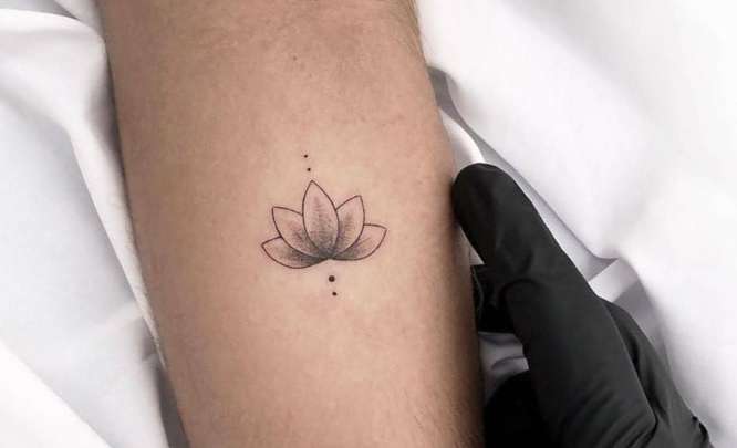 diseños tatuajes flor de loto