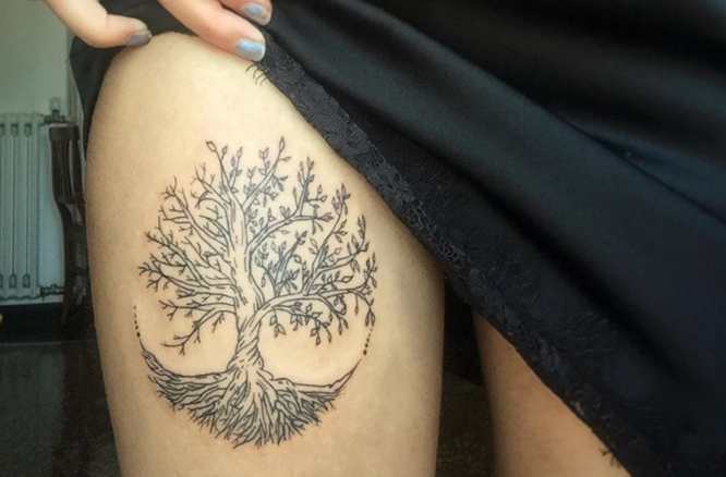 tatuajes arbol de la vida muslo