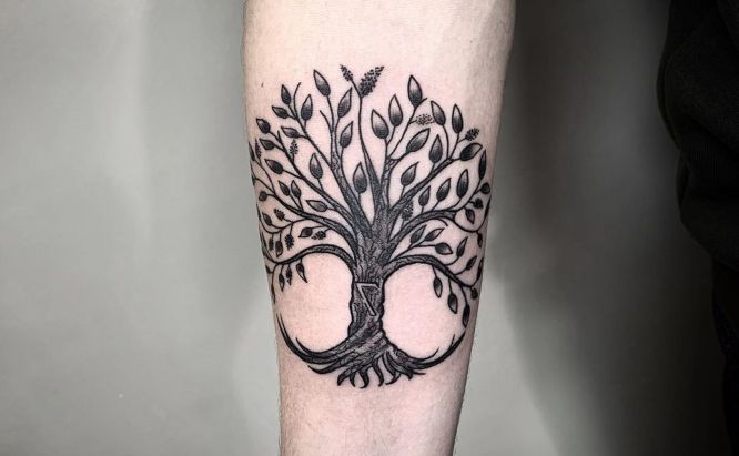 tatuajes flor de loto brazo