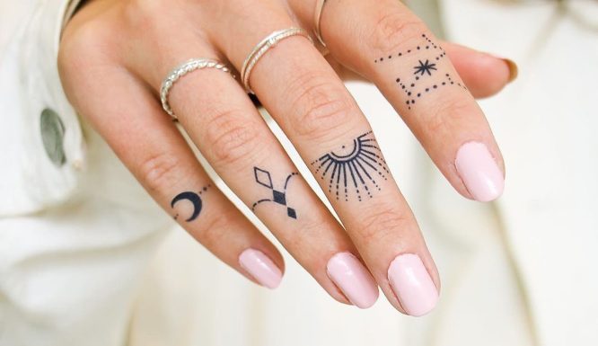 tatuajes dedos mujer pequeños