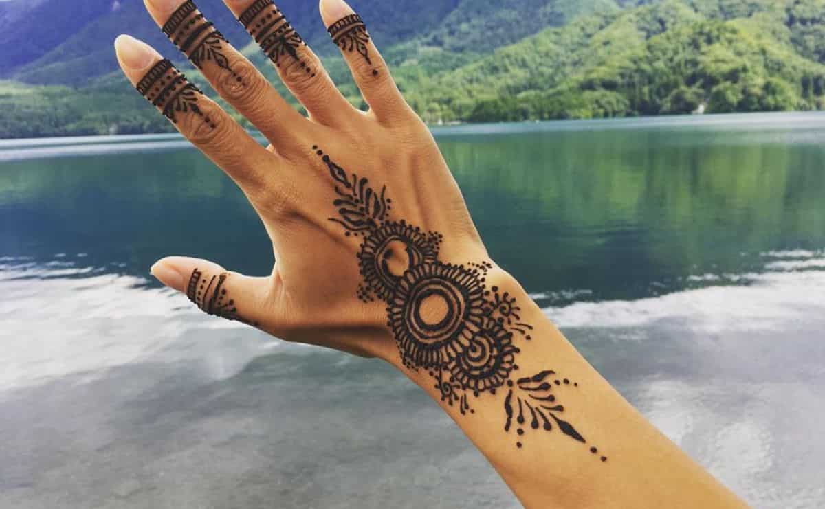 Petición barril herida Tatuajes de henna: Diseños, Consejos, Beneficios y Cuidados - Tatuing