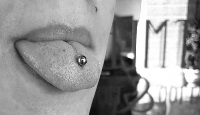 piercing lengua 1